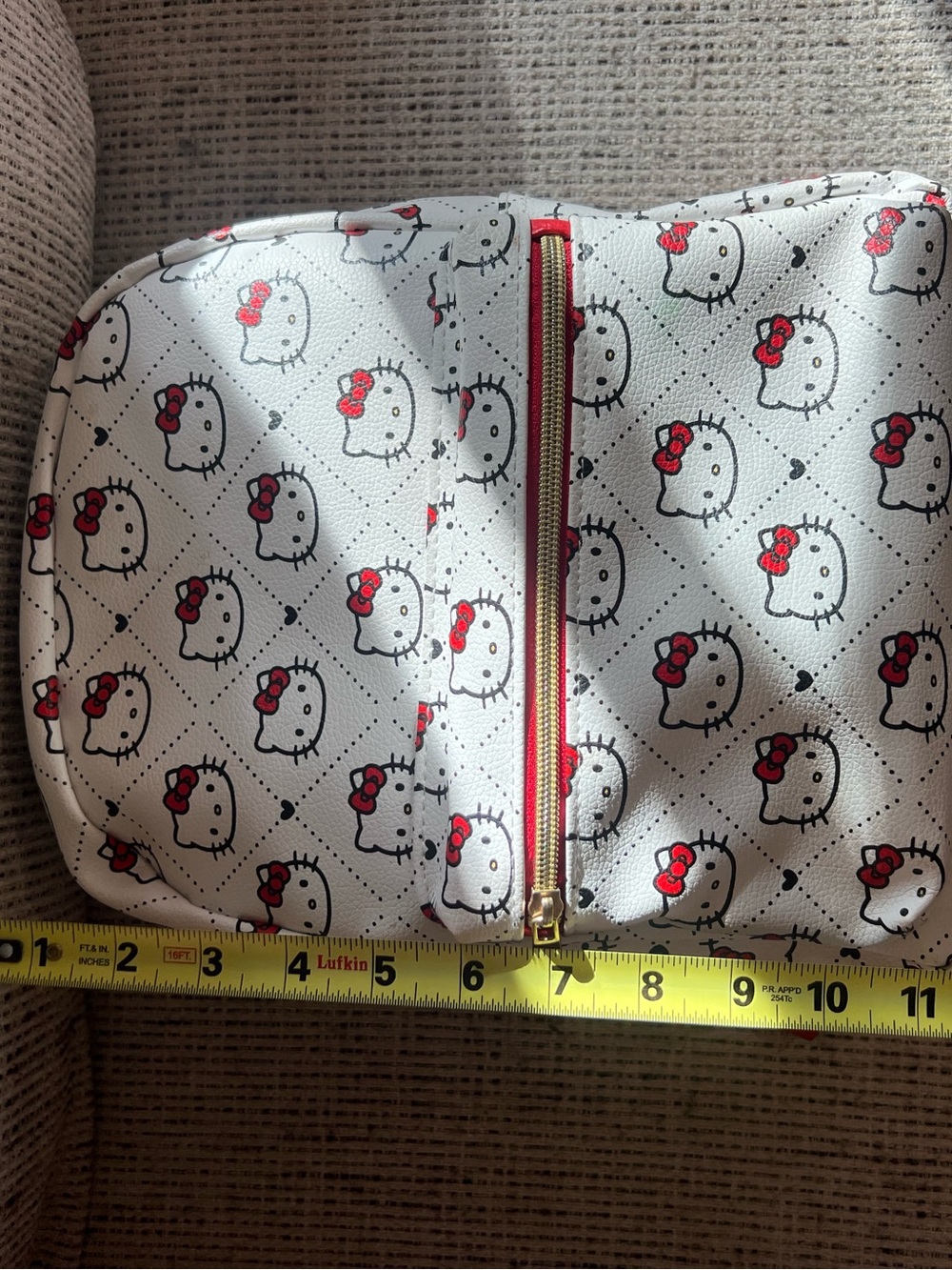 Hello Kitty Mini Backpack - Picture 4 of 5